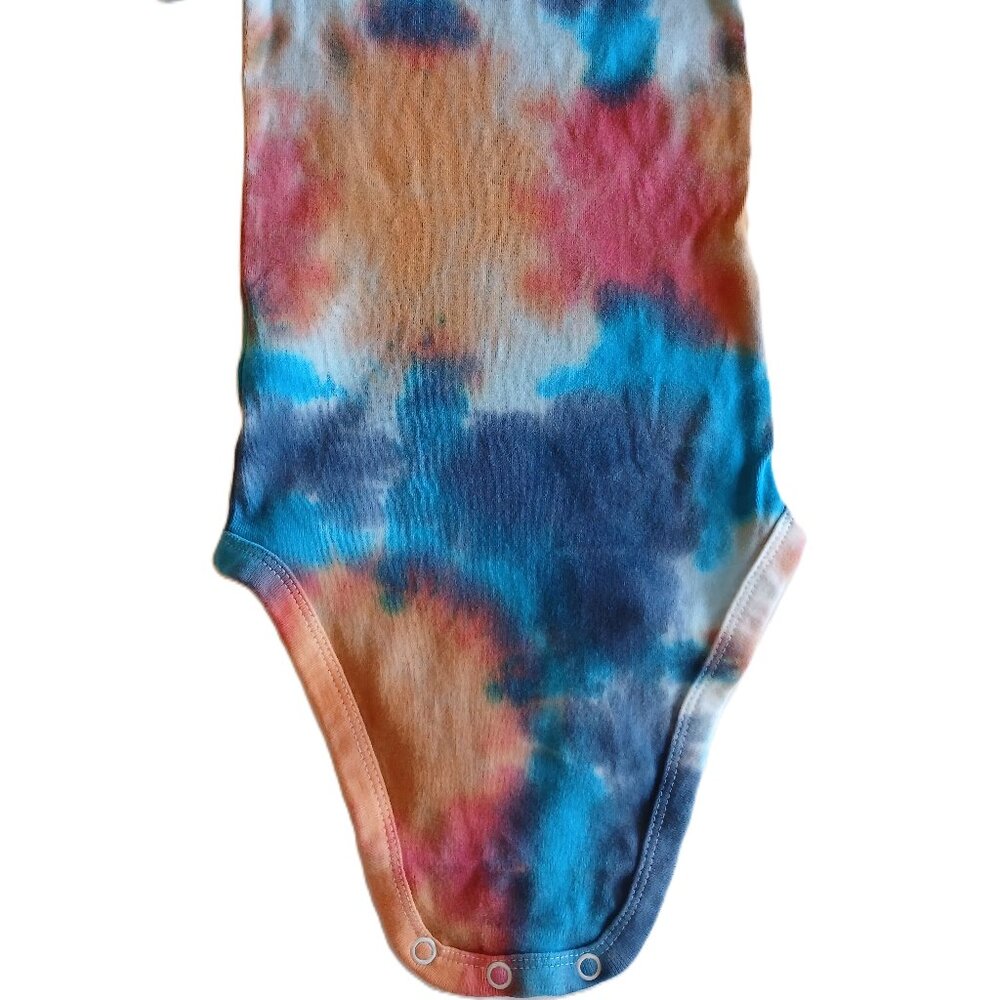 Tie Dye Baby Bodysuit With Abstract Pattern in Blue Red Orange 18 Months NWT - Picture 15 of 16
